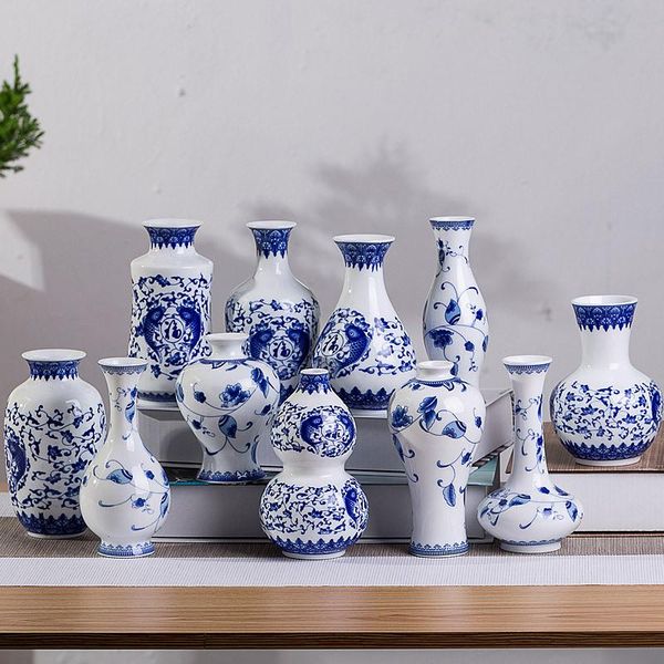 vases antique porcelain vase hand-painted ceramic small nurturing water culture retro flower decoration ornaments
vases antique porcelain vase hand-painted ceramic small nurturing water culture retro flower decoration ornaments