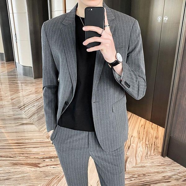 men's tracksuits 2021 men spring fashion striped blazer male formal single button business suit groom wedding dress mens 2 piece sets w, Gray
men's tracksuits 2021 men spring fashion striped blazer male formal single button business suit groom wedding dress mens 2 piece sets w, Gray