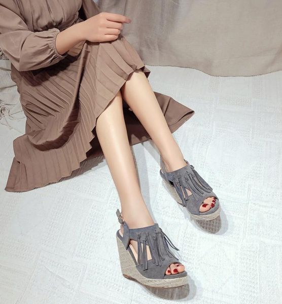 sandals sweet 2021 women's summer high heel slope waterproof platform muffin bag tassel fish mouth, Black
sandals sweet 2021 women's summer high heel slope waterproof platform muffin bag tassel fish mouth, Black