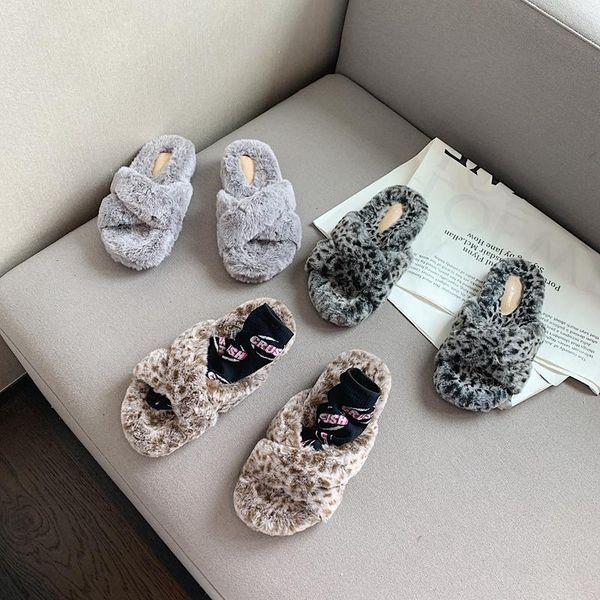 slippers women fashion warm fluffy cozy faux fur indoor floor slides flat soft furry ladies female celebrities flip flops house, Black
slippers women fashion warm fluffy cozy faux fur indoor floor slides flat soft furry ladies female celebrities flip flops house, Black