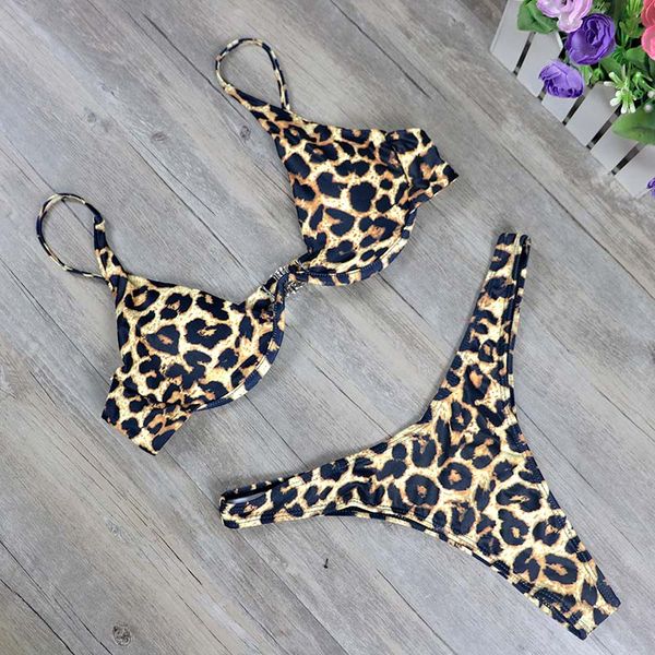 2021 new yellow snake print bikini deep v-ne micro swimsuit female bathing suit push up swimwear women 3913by air
2021 new yellow snake print bikini deep v-ne micro swimsuit female bathing suit push up swimwear women 3913by air