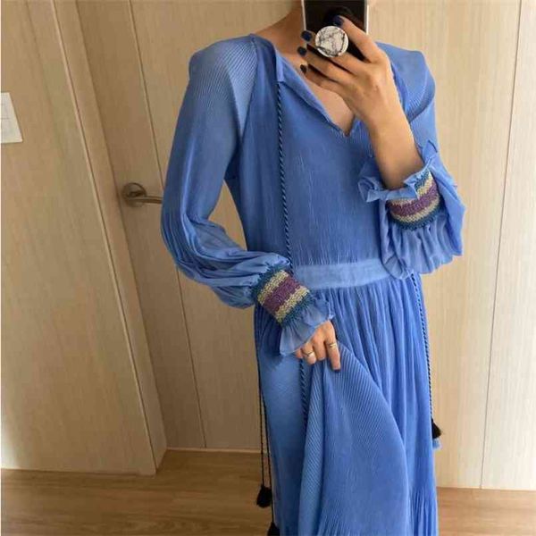 chic design retro v-neck fringed drawstring folds long beach dress women lantern sleeve patchwork eleastic chiffon 210602, Black;gray
chic design retro v-neck fringed drawstring folds long beach dress women lantern sleeve patchwork eleastic chiffon 210602, Black;gray