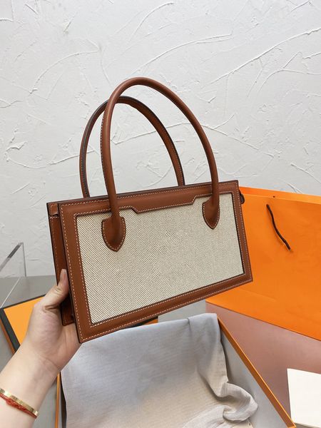 women shoulder bags famous luxury designers 2021 autumn new fashion ladies handbags baguette high-quality solid denim small square-bags
women shoulder bags famous luxury designers 2021 autumn new fashion ladies handbags baguette high-quality solid denim small square-bags