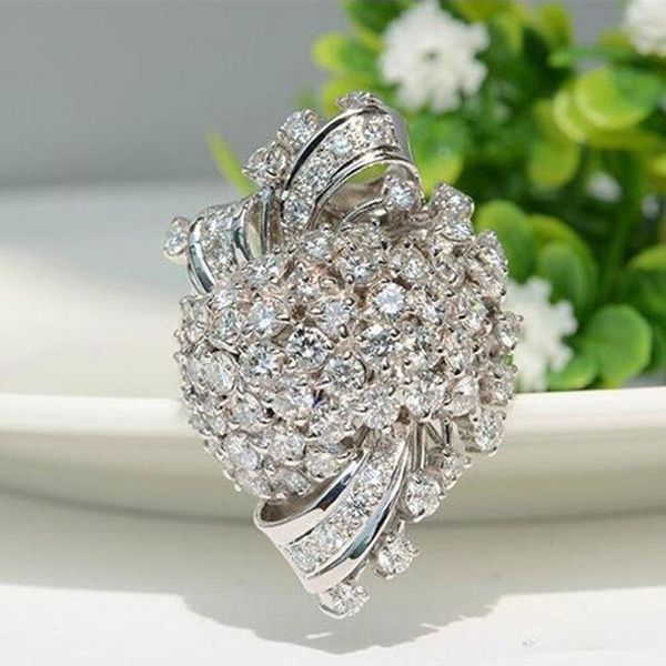 cluster rings luxury exquisite white crystal zircon ring iced out marquise cut cocktail party jewelry valentine's day gift, Golden;silver
cluster rings luxury exquisite white crystal zircon ring iced out marquise cut cocktail party jewelry valentine's day gift, Golden;silver