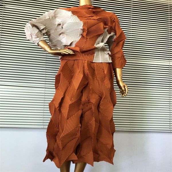 two piece dress miyake pleated suit european standing body bat sleeve tshirt + wide leg pants fashion temperament hand two-piece, White
two piece dress miyake pleated suit european standing body bat sleeve tshirt + wide leg pants fashion temperament hand two-piece, White