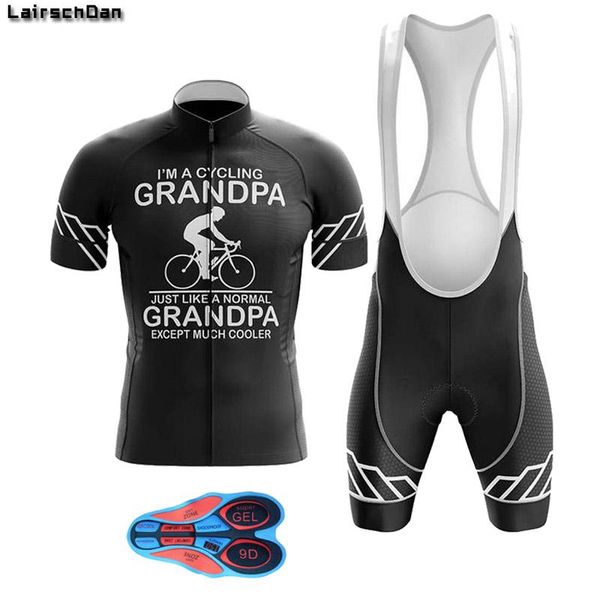 racing sets sptgrvo lairschdan man riding a bicycle black men's cycling clothing kit suit cyclist outfit jersey, Black;blue
racing sets sptgrvo lairschdan man riding a bicycle black men's cycling clothing kit suit cyclist outfit jersey, Black;blue