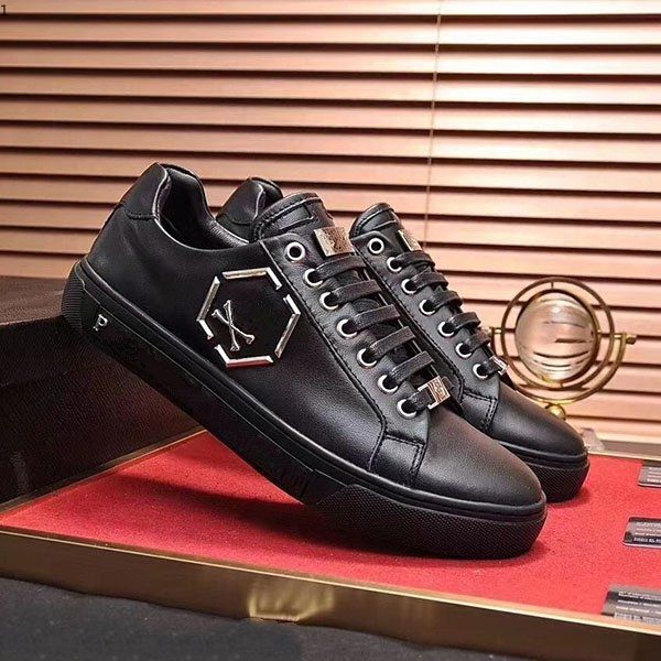 balencaiga starbags italian skull logo latest mixed color rivet men's shoes advanced leather avantgarde counter high quality, Red;white
balencaiga starbags italian skull logo latest mixed color rivet men's shoes advanced leather avantgarde counter high quality, Red;white