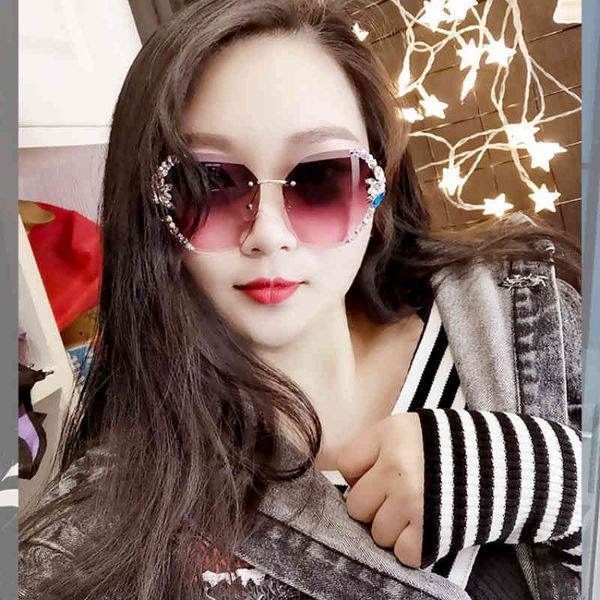 mens sunglasses vintage rimless women multicolored bling diamond brand designer sun glasses ladies shades rhinestone oculos, White;black
mens sunglasses vintage rimless women multicolored bling diamond brand designer sun glasses ladies shades rhinestone oculos, White;black