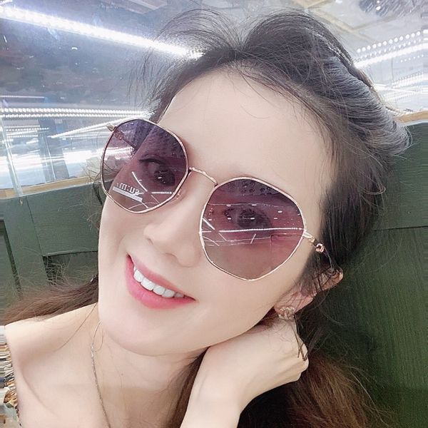 70% off matching degree women's driver's myopia polarized sunglasses, simple and fashionable, new in summer m47y, White;black
70% off matching degree women's driver's myopia polarized sunglasses, simple and fashionable, new in summer m47y, White;black
