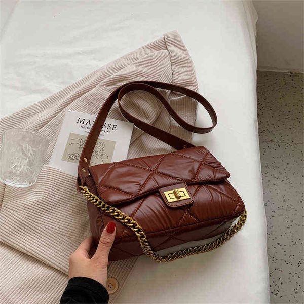 2021 fashion bag tote trendy quilted small nylon shoulder crossbody bags for 2022 hit women's spring branded chain handbags and purses
2021 fashion bag tote trendy quilted small nylon shoulder crossbody bags for 2022 hit women's spring branded chain handbags and purses