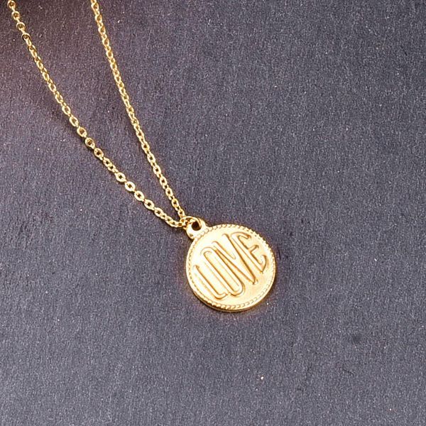 simple letter love necklace round pendant gold color fashion titanium steel woman jewelry gift never fade necklaces, Silver
simple letter love necklace round pendant gold color fashion titanium steel woman jewelry gift never fade necklaces, Silver