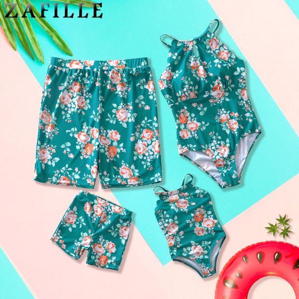 girls' swimsuit family swimwear floral printed one-piece women's bathing suits kid men boys swimming trunks
girls' swimsuit family swimwear floral printed one-piece women's bathing suits kid men boys swimming trunks