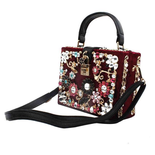 2021 women's fashion velvet handbag single shoulder messenger bag hand dress dinner
2021 women's fashion velvet handbag single shoulder messenger bag hand dress dinner