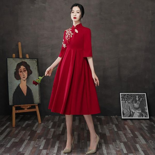 burgundy pregnant women elegant chinese pleated dresses exquisite flower embroidery evening party dress vintage banquet gown ethnic clothing, Red
burgundy pregnant women elegant chinese pleated dresses exquisite flower embroidery evening party dress vintage banquet gown ethnic clothing, Red
