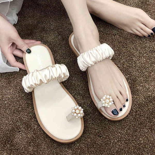 2021 elegant lady slippers fashion pleated dign summer flowers decoration flat sandals open toe maiden flip flops women sho, Black
2021 elegant lady slippers fashion pleated dign summer flowers decoration flat sandals open toe maiden flip flops women sho, Black