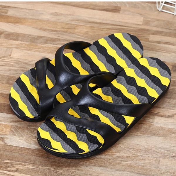 slippers 2021 fashion beach women flat shoes summer casual comfortable high quality, Black
slippers 2021 fashion beach women flat shoes summer casual comfortable high quality, Black