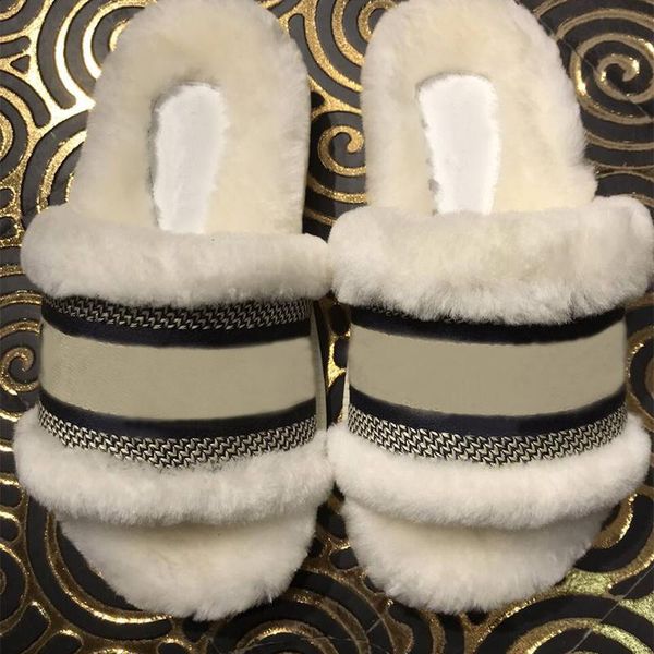 slippers 2021 brand autumn flat heel wool women thick sole open toe fur flipflops sandals outdoor comfort leisure shoes, Black
slippers 2021 brand autumn flat heel wool women thick sole open toe fur flipflops sandals outdoor comfort leisure shoes, Black