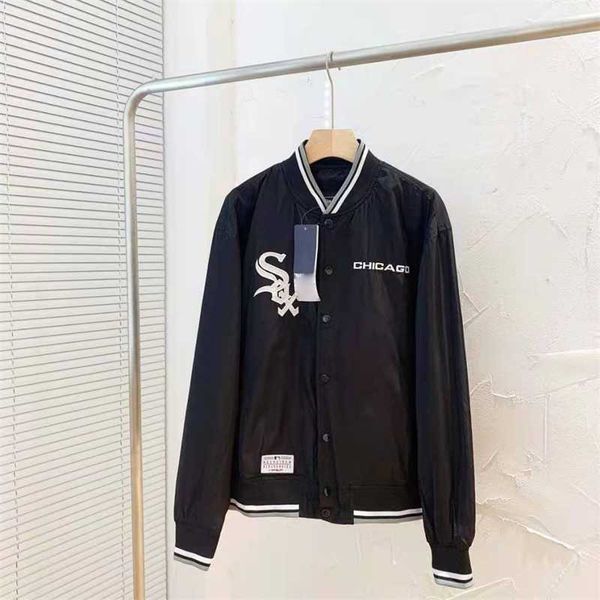 21 spring men's and women's neckline thread baseball jacket jacket 22101, Black;brown
21 spring men's and women's neckline thread baseball jacket jacket 22101, Black;brown