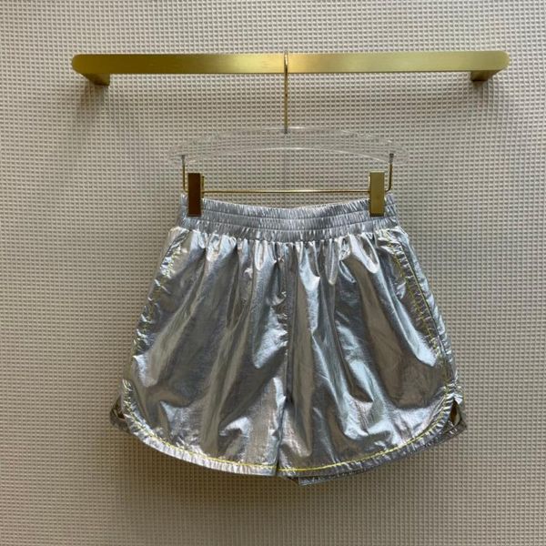 women's shorts high-end silver for women summer 2021 3d cut slim sport elastic waist lady, White;black
women's shorts high-end silver for women summer 2021 3d cut slim sport elastic waist lady, White;black