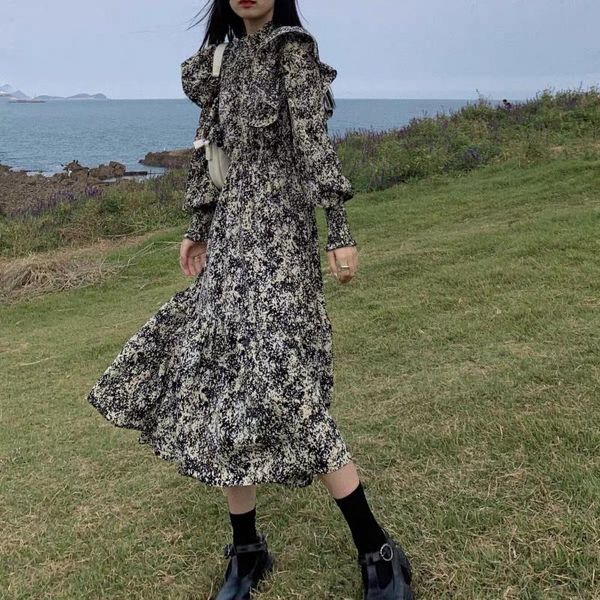 casual dresses alta qualidade chiffon vestido longo maxi primavera robe floral 2021 boho para a menina de uma feminina manga longa roupas, Black;gray
casual dresses alta qualidade chiffon vestido longo maxi primavera robe floral 2021 boho para a menina de uma feminina manga longa roupas, Black;gray