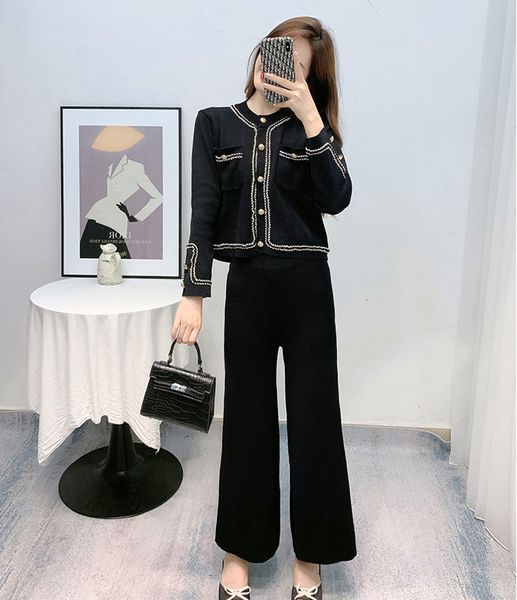 autumn elegant hit color knitted two piece women single breasted cardigan + wide leg pant set casual clothing 210514, White
autumn elegant hit color knitted two piece women single breasted cardigan + wide leg pant set casual clothing 210514, White