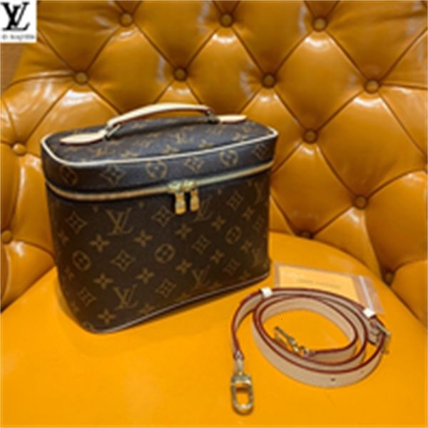 box brand chain designer leather luxury u9i2 women m42265 long nice bb bag presbyopia real toilet bag wallets cosmetic bag wallet pouches ke, Red;black
box brand chain designer leather luxury u9i2 women m42265 long nice bb bag presbyopia real toilet bag wallets cosmetic bag wallet pouches ke, Red;black
