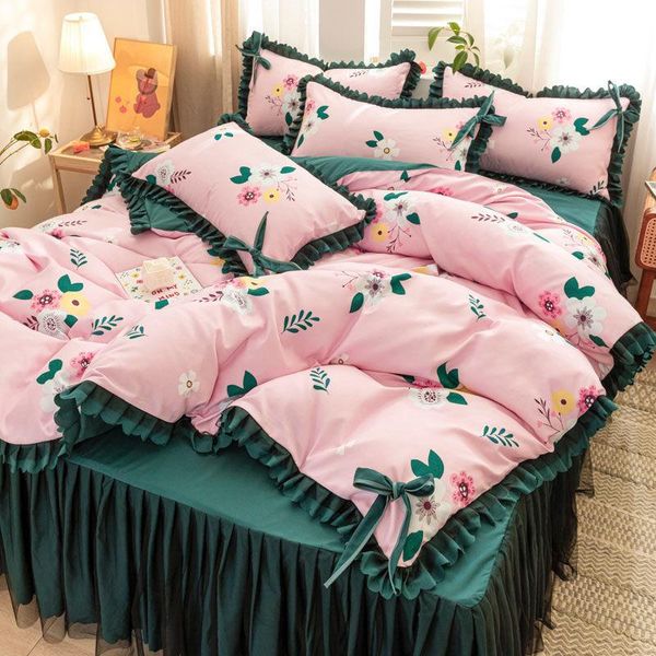 bedding sets thin korean princess style bedroom 4pcs set non-slip 1pcs quilt cover+1pcs bed skirt+2 pillowcase king/ size j8187
bedding sets thin korean princess style bedroom 4pcs set non-slip 1pcs quilt cover+1pcs bed skirt+2 pillowcase king/ size j8187