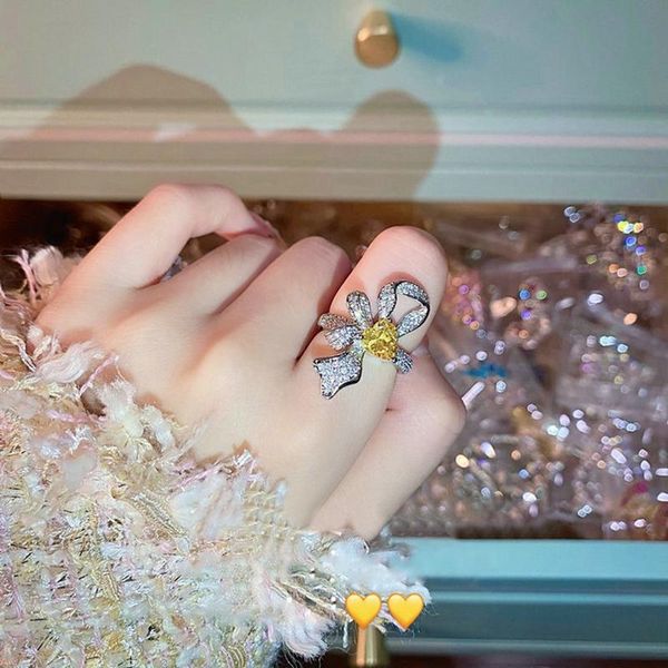cluster rings mengjiqiao korean luxury micro pave zircon bowknot for women ladies fashion yellow heart crystal ring party jewelry, Golden;silver
cluster rings mengjiqiao korean luxury micro pave zircon bowknot for women ladies fashion yellow heart crystal ring party jewelry, Golden;silver
