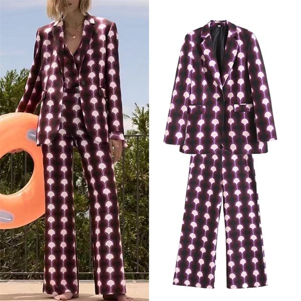 tfmln 2pcs ladies dot printed blazer suit sets spring office lady single button jacket+flare pant long sleeve outfits 220315, White
tfmln 2pcs ladies dot printed blazer suit sets spring office lady single button jacket+flare pant long sleeve outfits 220315, White