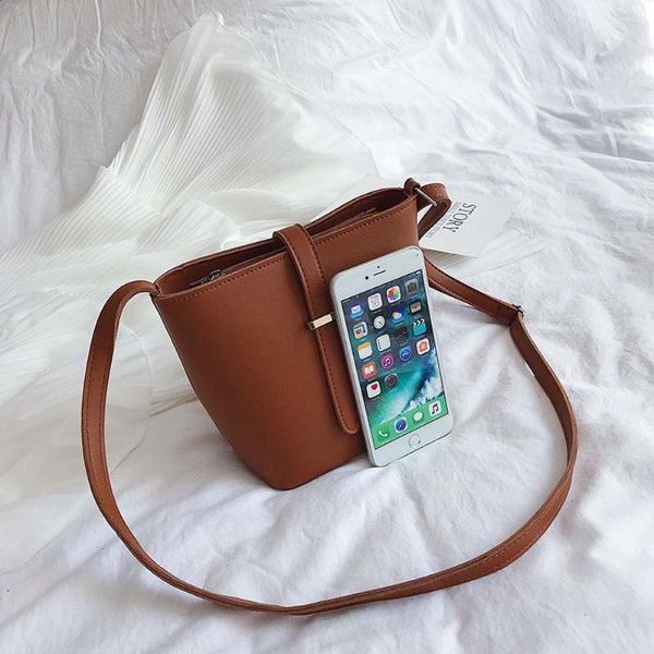 duffel bags m005 fashion lady's shoulder bag women girl leather for mobile phone 2021
duffel bags m005 fashion lady's shoulder bag women girl leather for mobile phone 2021