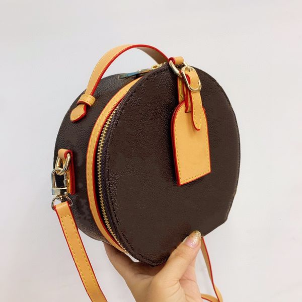 women luxury mini circle shoulder bags lady mini purses handbags designers circular crossbody fashion phone bag girls cute change bags
women luxury mini circle shoulder bags lady mini purses handbags designers circular crossbody fashion phone bag girls cute change bags