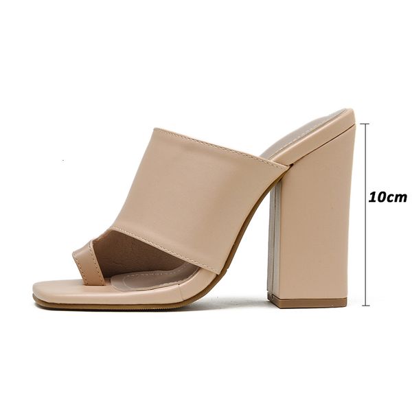 sandals female casual comfortable shoes chunky high heel soft pu leather square toe slippers women gladiator sandals slides 35-41, Black
sandals female casual comfortable shoes chunky high heel soft pu leather square toe slippers women gladiator sandals slides 35-41, Black