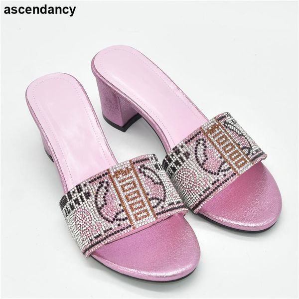 dress shoes italian women wedding decorated with rhinestone nigerian high heels lady pumps, Black
dress shoes italian women wedding decorated with rhinestone nigerian high heels lady pumps, Black