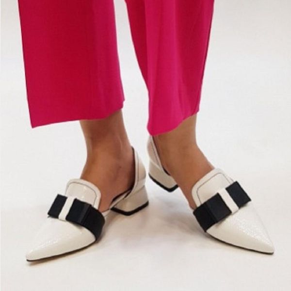 dress shoes spring and summer european american patent leather bow low-heeled large size hollow casual comfortable women's, Black
dress shoes spring and summer european american patent leather bow low-heeled large size hollow casual comfortable women's, Black