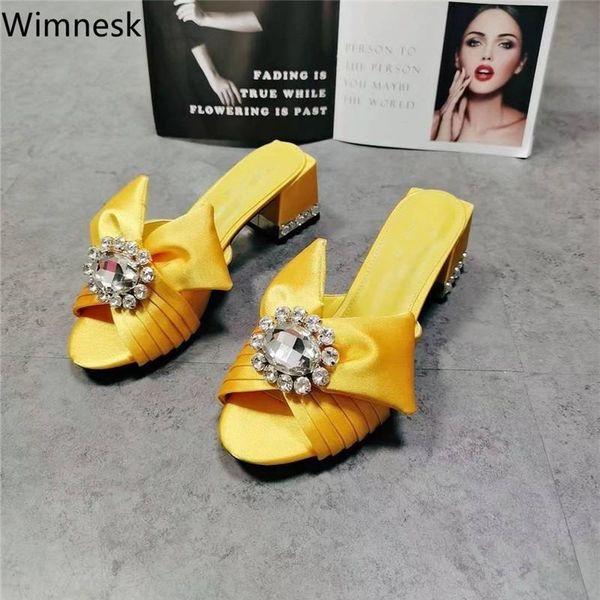 slippers summer style bow silk woman rhinestone decorate high flat heels shoes ladies real party 2021, Black
slippers summer style bow silk woman rhinestone decorate high flat heels shoes ladies real party 2021, Black