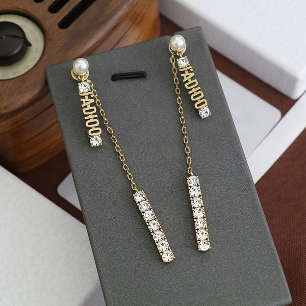 70% off high-quality jewelry family letter pearl earrings chain tassel hanging water drill earrings, Golden
70% off high-quality jewelry family letter pearl earrings chain tassel hanging water drill earrings, Golden