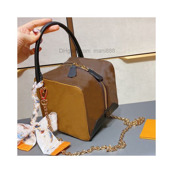 new dice bag fashion square bag crossbody shoulder bags print leather clutch women handbag purse mini craps tote trunk box
new dice bag fashion square bag crossbody shoulder bags print leather clutch women handbag purse mini craps tote trunk box