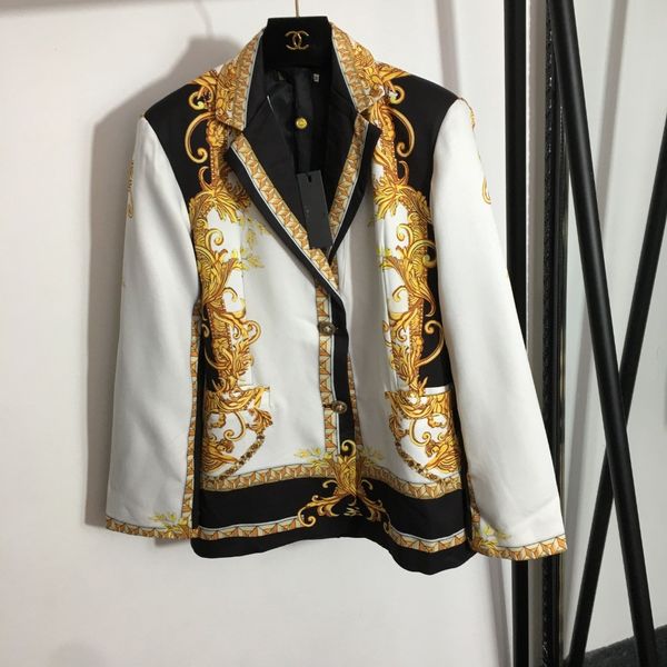 2021 autumn milan runway jackets lapel neck long sleeve leisure and fashion brand same style women's coats designer 0827-6, Black;brown
2021 autumn milan runway jackets lapel neck long sleeve leisure and fashion brand same style women's coats designer 0827-6, Black;brown