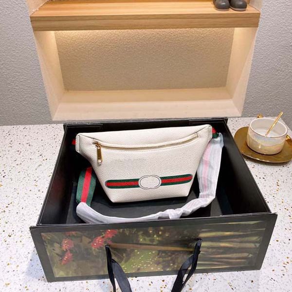 luxury designer ladiy fashion female bag waist printing handbags lady multifunctional one-shoulder wallet casual 2021 handbag 08
luxury designer ladiy fashion female bag waist printing handbags lady multifunctional one-shoulder wallet casual 2021 handbag 08