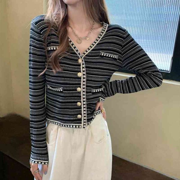 newly patchwork women cardigans fashion ladies knitted pockets striped sweater long sleeve buttons cardigan outwear, White;black
newly patchwork women cardigans fashion ladies knitted pockets striped sweater long sleeve buttons cardigan outwear, White;black