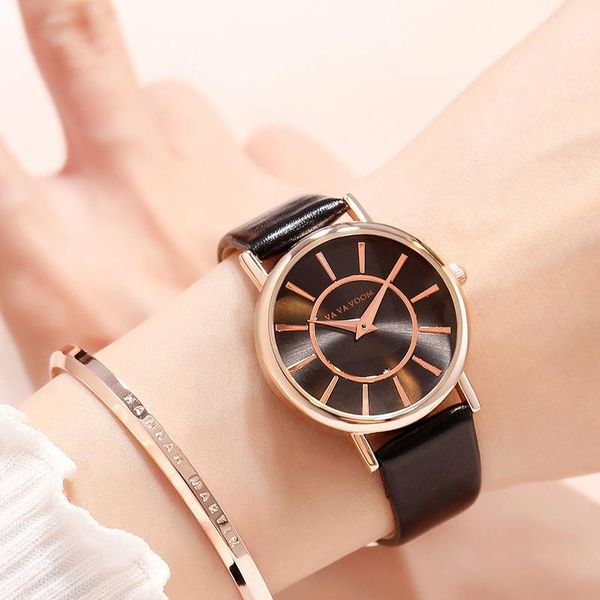 wristwatches fashion caiyun design pink strap watch female student quartz, Slivery;brown 
wristwatches fashion caiyun design pink strap watch female student quartz, Slivery;brown