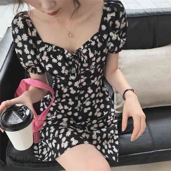 french vintage puff sleeve floral black mini women dress elegant summer a line square collar boho vestidos 210514, Black;gray
french vintage puff sleeve floral black mini women dress elegant summer a line square collar boho vestidos 210514, Black;gray
