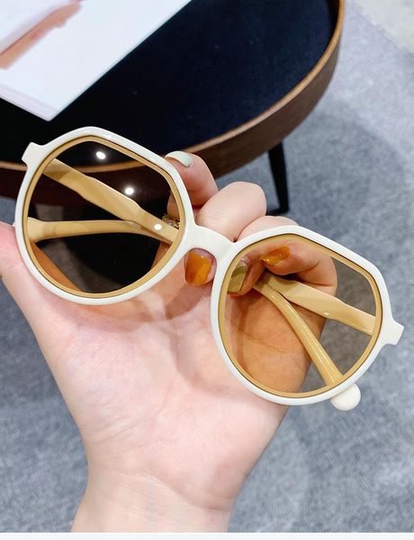 outdoor eyewear female designer small frame milk tea white yellow lens retro face seaside sunglasses
outdoor eyewear female designer small frame milk tea white yellow lens retro face seaside sunglasses