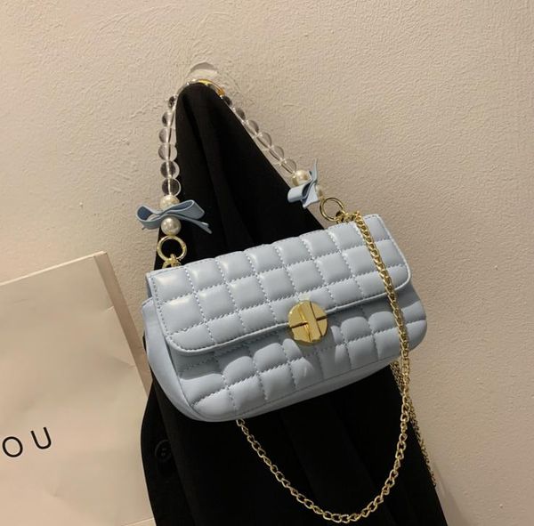 lingge embroidery thread bag autumn fashion french texture pearl chain one-shoulder messenger bags
lingge embroidery thread bag autumn fashion french texture pearl chain one-shoulder messenger bags