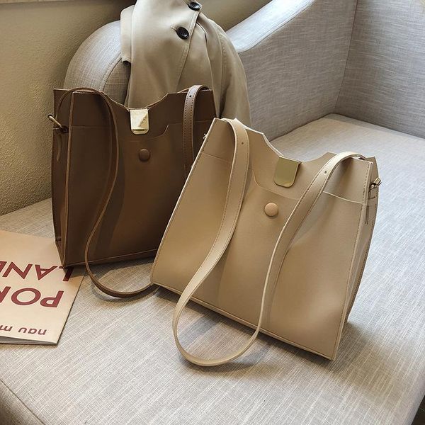 evening bags retro casual temperament large-capacity bag female style 2021 korean fashion trend single shoulder messenger purse
evening bags retro casual temperament large-capacity bag female style 2021 korean fashion trend single shoulder messenger purse