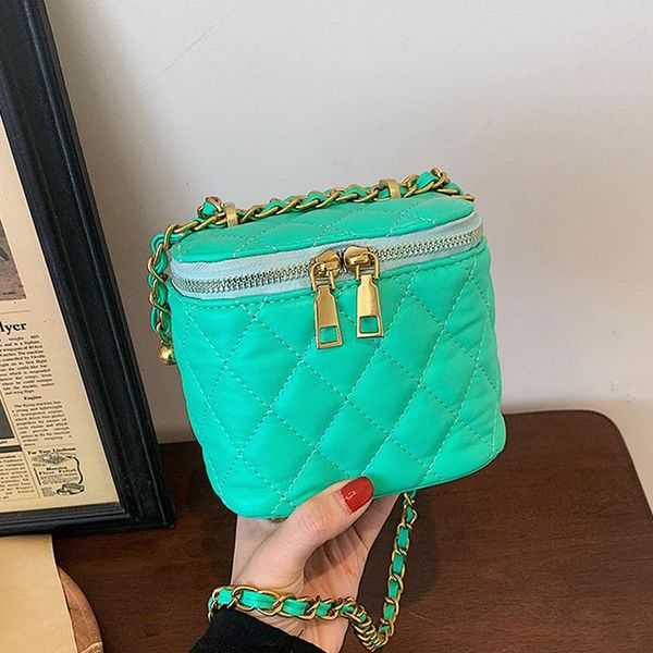 evening bags fashion chain shoulder bag luxury texture crossbody female brand personality handbag lingge embroidery thread square
evening bags fashion chain shoulder bag luxury texture crossbody female brand personality handbag lingge embroidery thread square