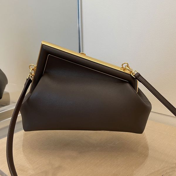 handbag dinner bag shoulder crossbody bags genuine leather metal buckle fashion wallet cluth purse solid color
handbag dinner bag shoulder crossbody bags genuine leather metal buckle fashion wallet cluth purse solid color