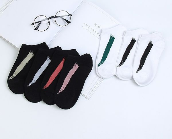 man's summer socks mans versatile fishion sport style sock slippers casual multicolors breathable comfortable lovers socks 2021, Black
man's summer socks mans versatile fishion sport style sock slippers casual multicolors breathable comfortable lovers socks 2021, Black