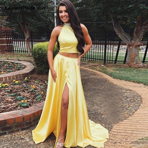 party dresses vestido formatura longo de noite2021 satin crystal high neck slit a line 2 pieces light yellow prom elegant, White;black
party dresses vestido formatura longo de noite2021 satin crystal high neck slit a line 2 pieces light yellow prom elegant, White;black