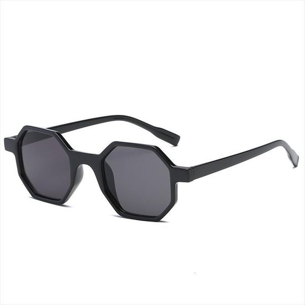 retro octagonal ladies sunglasses trend wild women fashion street shooting glasses men, White;black
retro octagonal ladies sunglasses trend wild women fashion street shooting glasses men, White;black